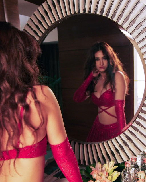 Disha Patani instagram post 490173