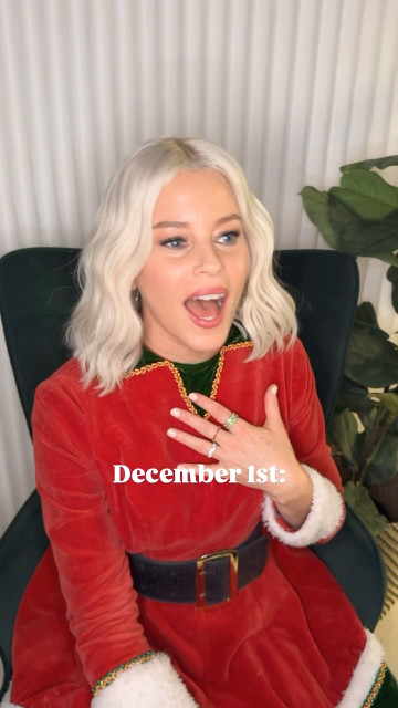 Elizabeth Banks instagram post 482037