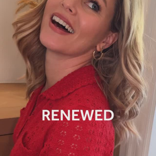 Elizabeth Banks instagram pic #485808