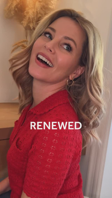 Elizabeth Banks instagram post 485808
