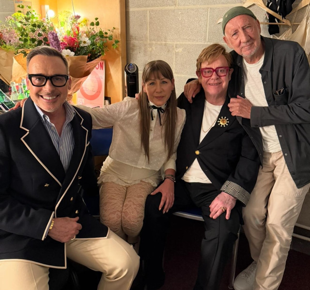 Elton John instagram post 492861