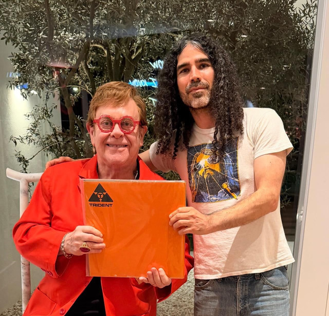 Elton John instagram post 496958