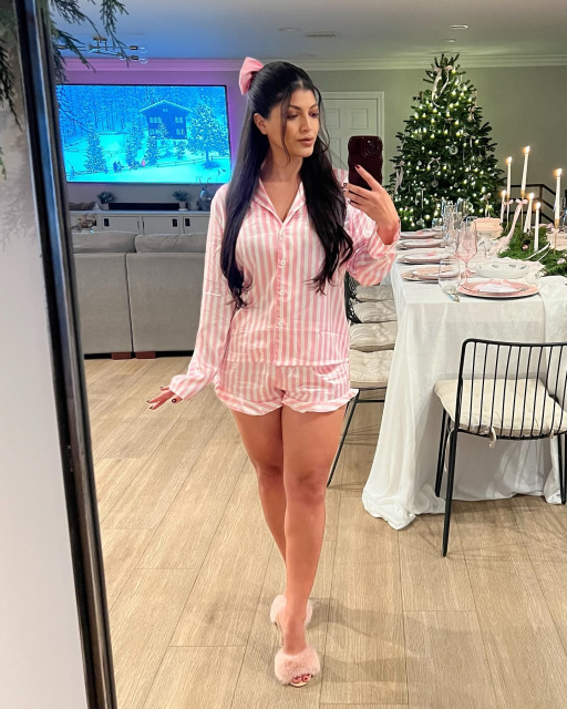 Erika Medina instagram post 482690