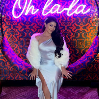 Erika Medina instagram pic #485370