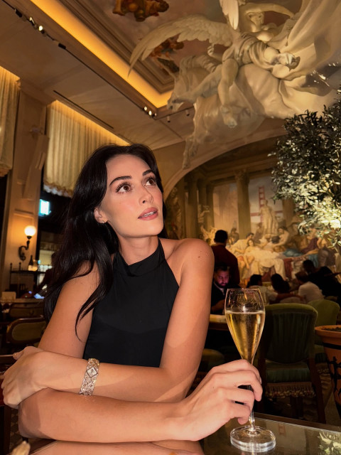 Esra Bilgic instagram post 495681
