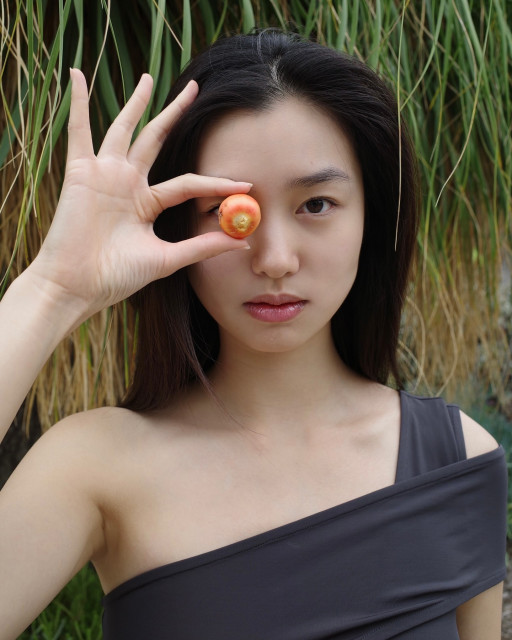 Estelle Chen instagram post 478541