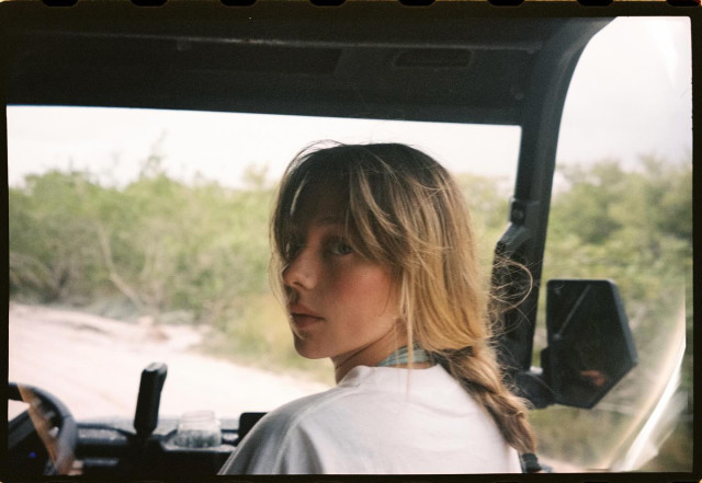 Ester Exposito instagram post 498271