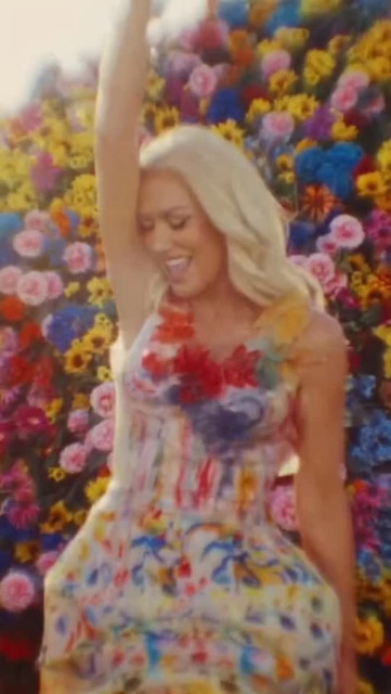 Gwen Stefani instagram post 495788