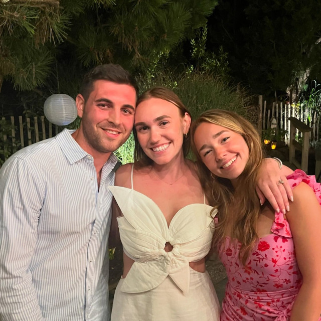 Holly Taylor instagram post 475423