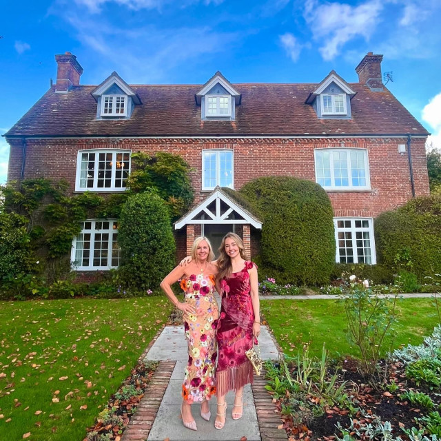Holly Taylor instagram post 478250