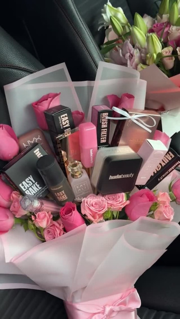 Huda Kattan instagram post 496470