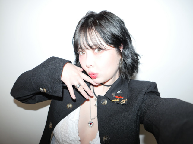 Hyuna instagram post 494879