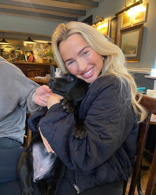 Isabelle Warburton instagram post 485297
