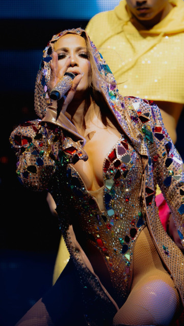 Jennifer Lopez instagram post 492028