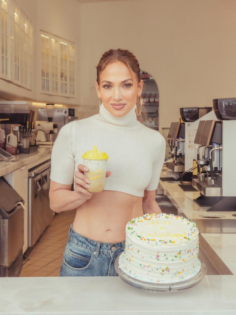 Jennifer Lopez instagram post 493577