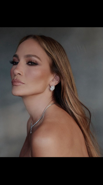 Jennifer Lopez instagram post 496900