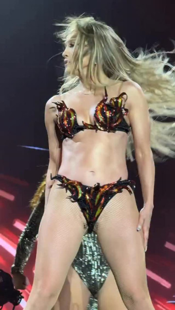 Jennifer Lopez instagram post 497837