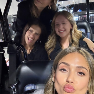 Jessica Alba instagram pic #491297