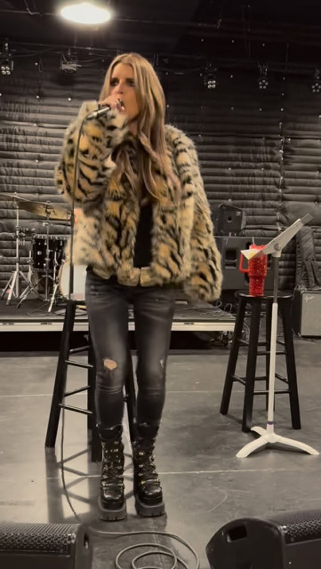 Jessica Simpson instagram post 497919