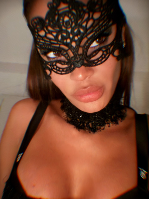 Joan Smalls instagram post 496736