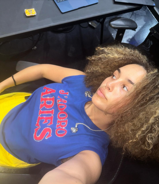 Jorja Smith instagram post 474628