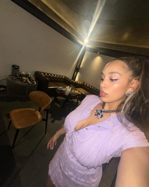 Jorja Smith instagram post 485140