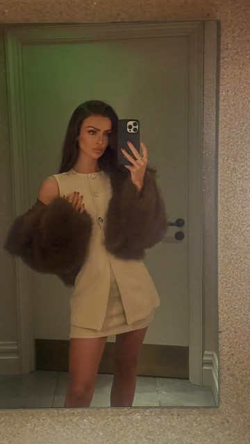 Kady McDermott instagram post 482201