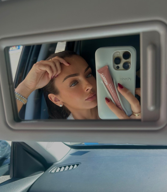 Kady McDermott instagram post 488931