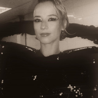 Karine Vanasse instagram pic #481717