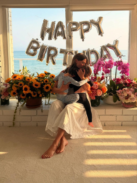 Karlie Kloss instagram post 494036