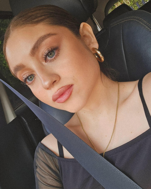 Karol Sevilla instagram post 489610