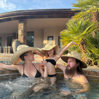 Kate Hudson instagram pic #489071