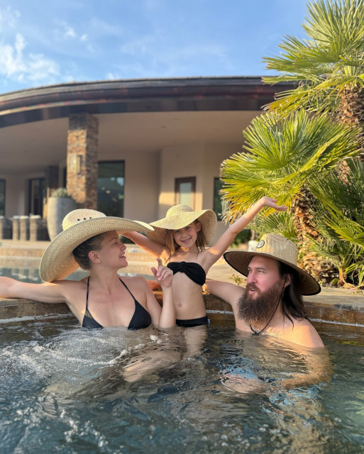 Kate Hudson instagram post 489071