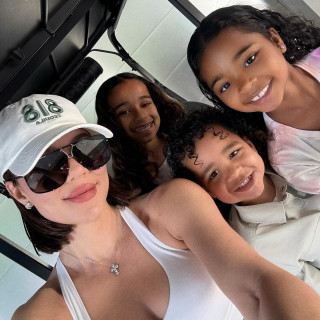 Khloe Kardashian instagram pic #490686