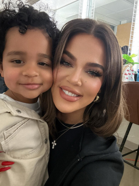 Khloe Kardashian instagram post 493495