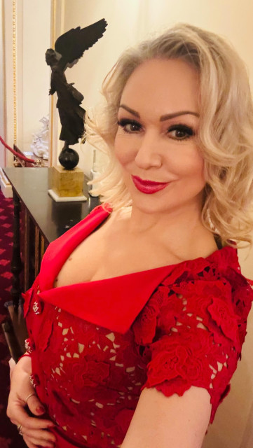 Kristina Rihanoff instagram post 482439