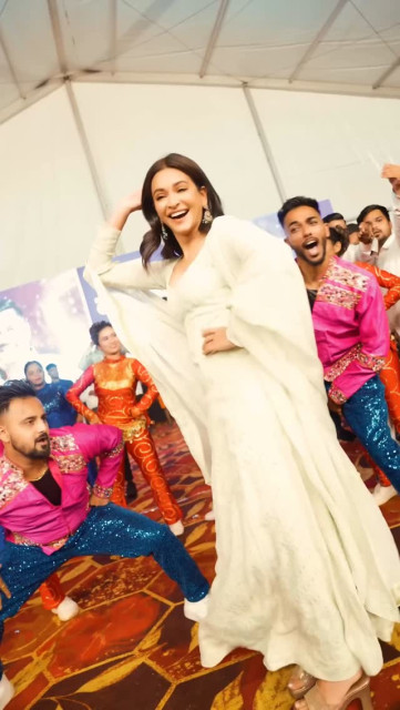 Kriti Kharbanda instagram post 494563