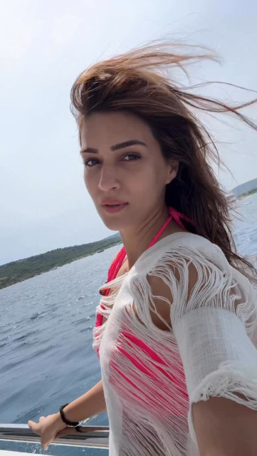 Kriti Sanon instagram post 493893