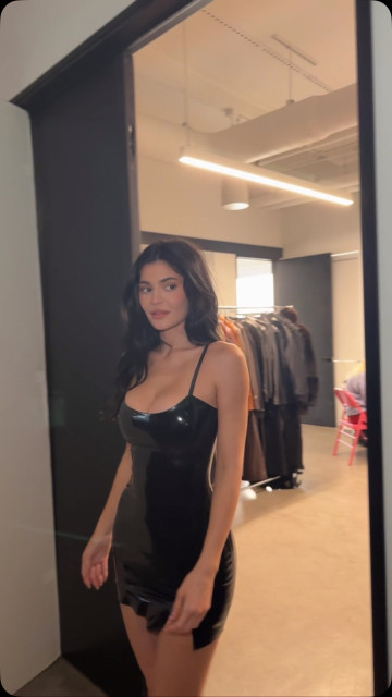 Kylie Jenner instagram post 487844
