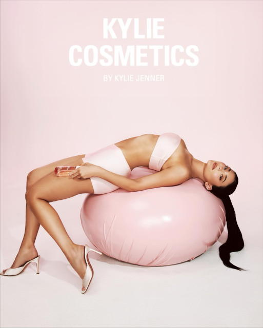 Kylie Jenner instagram post 495718