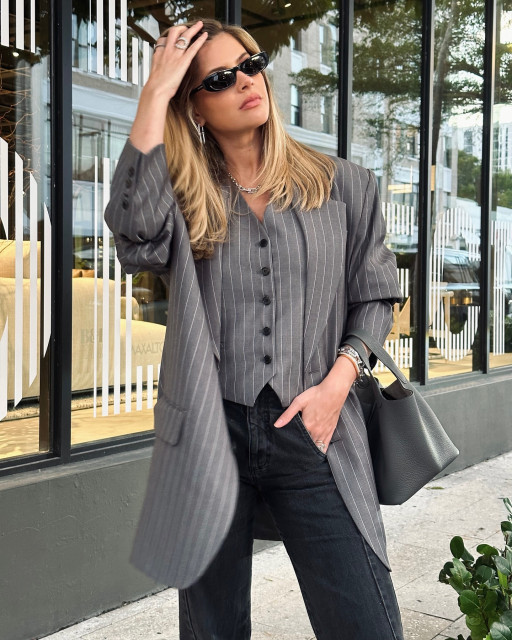 Lala Rudge instagram post 484870