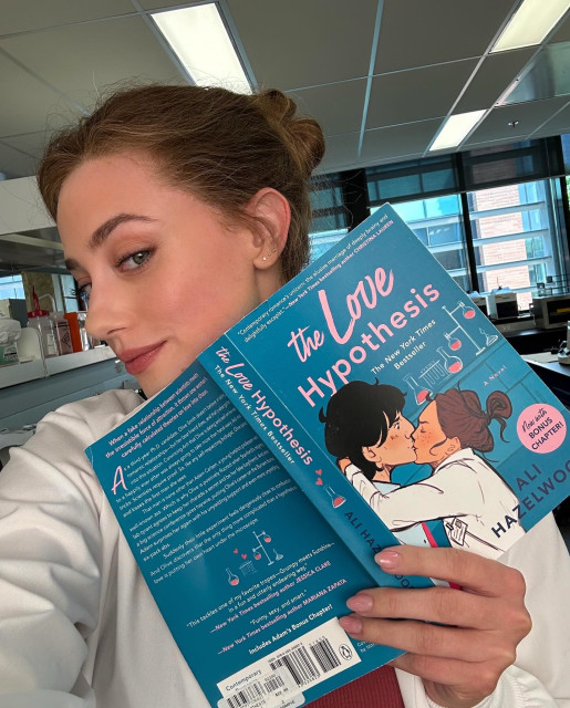 Lili Reinhart instagram post 493353