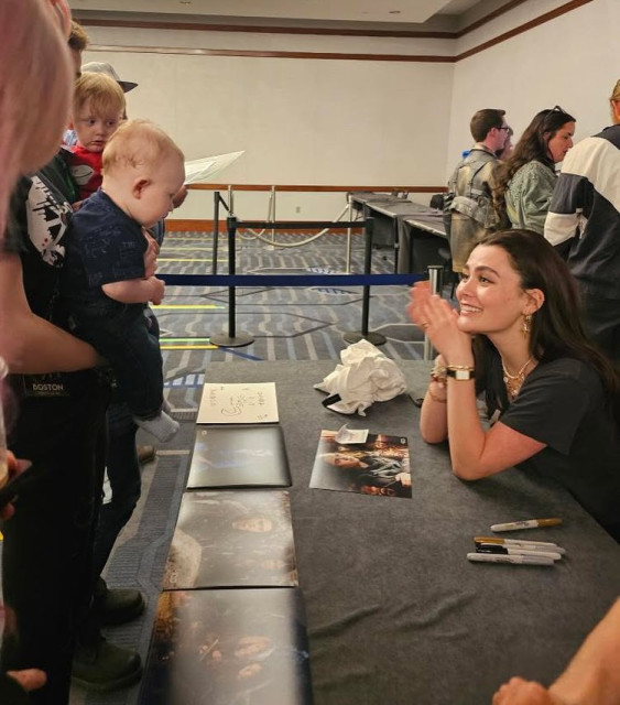 Lola Flanery instagram post 489210