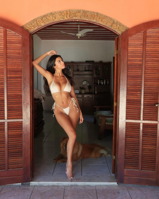 Loren Izabel instagram post 463328