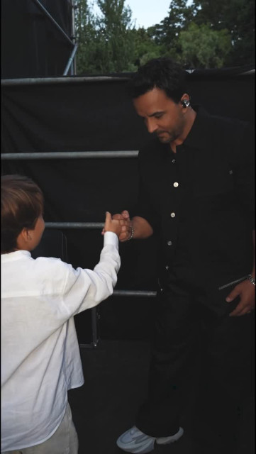 Luis Fonsi instagram post 493385