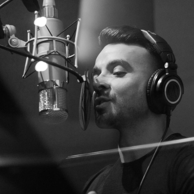 Luis Fonsi instagram post 494607