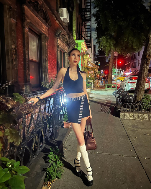 Lulu Lambros instagram post 473279