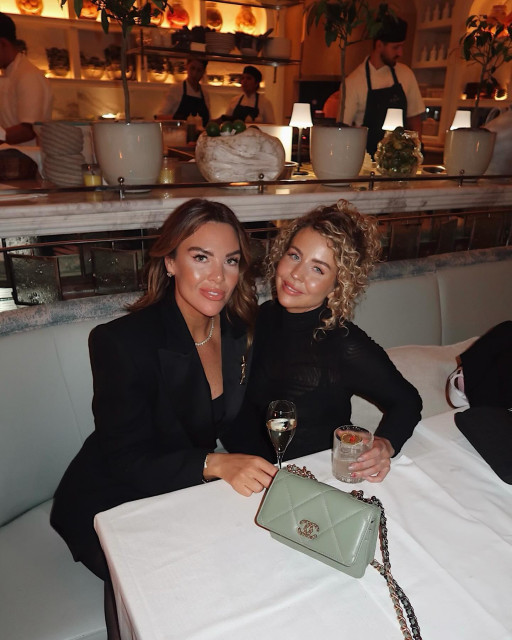 Lydia Bright instagram post 484202