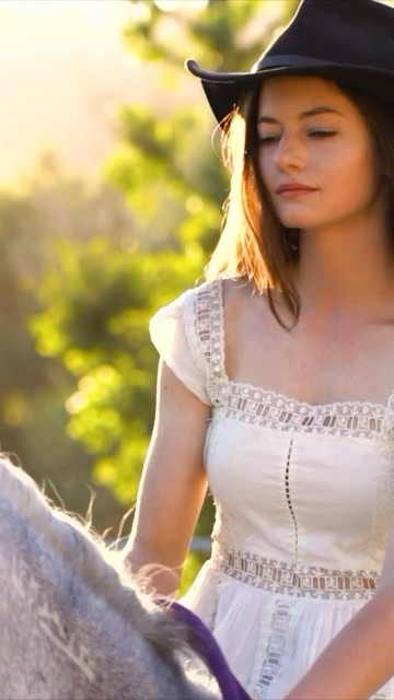 Mackenzie Foy instagram post 470051