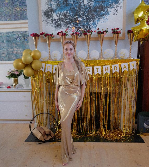 Meryem Uzerli instagram post 494289